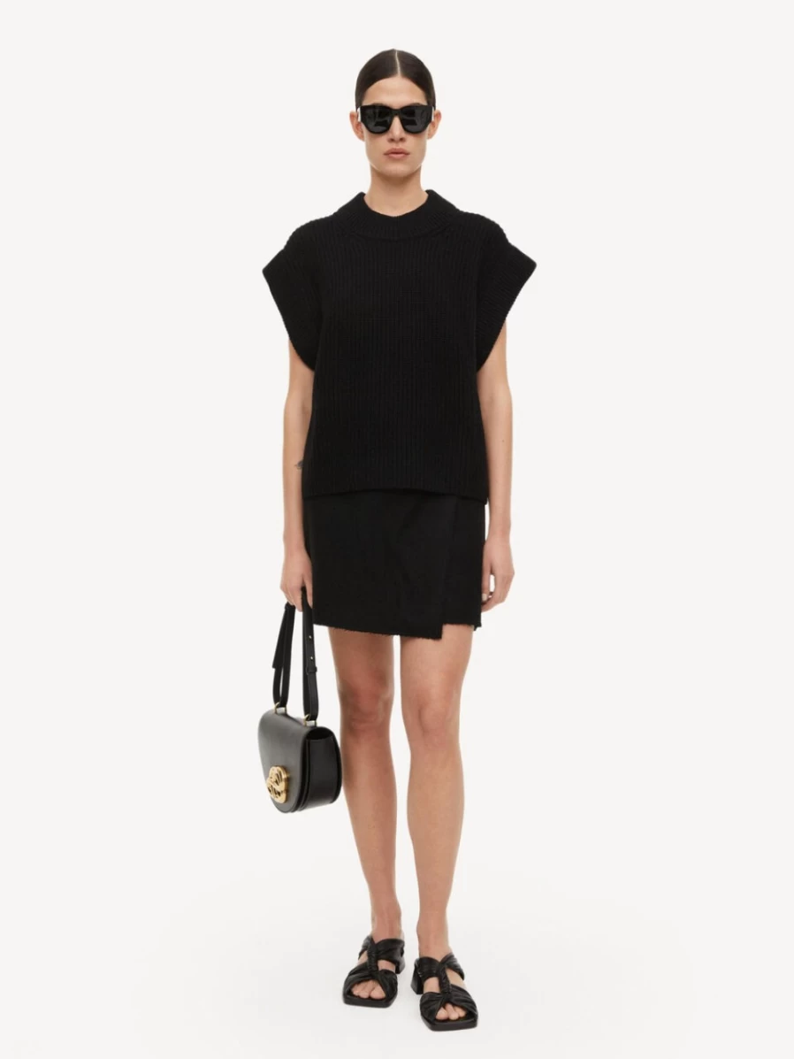 By Malene Birger Women's Black Esmaa Mini Skirt - Elegant High-Waisted Stretch Denim Short Skirt