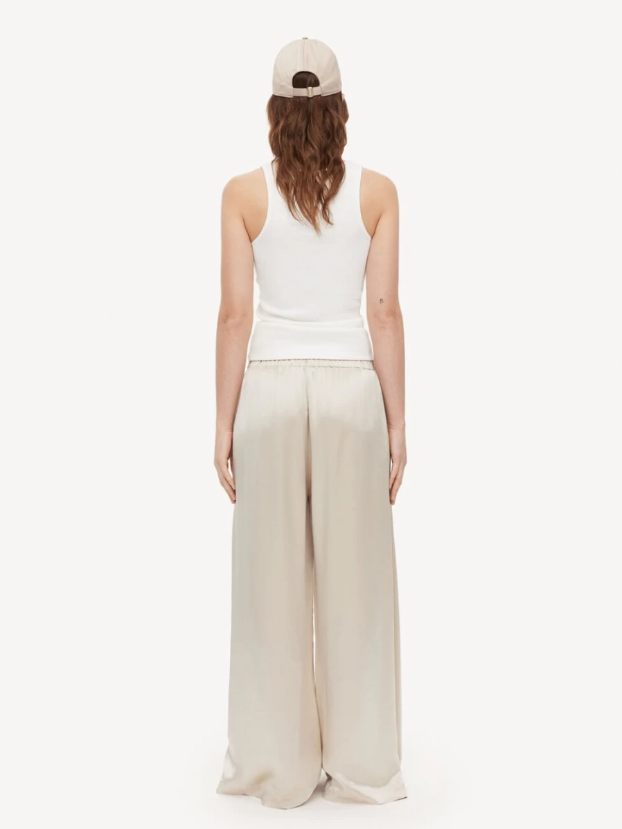 By Malene Birger Women's High-Waisted Chlorella Trousers in Lt. Sand | Slim Fit Casual Pants